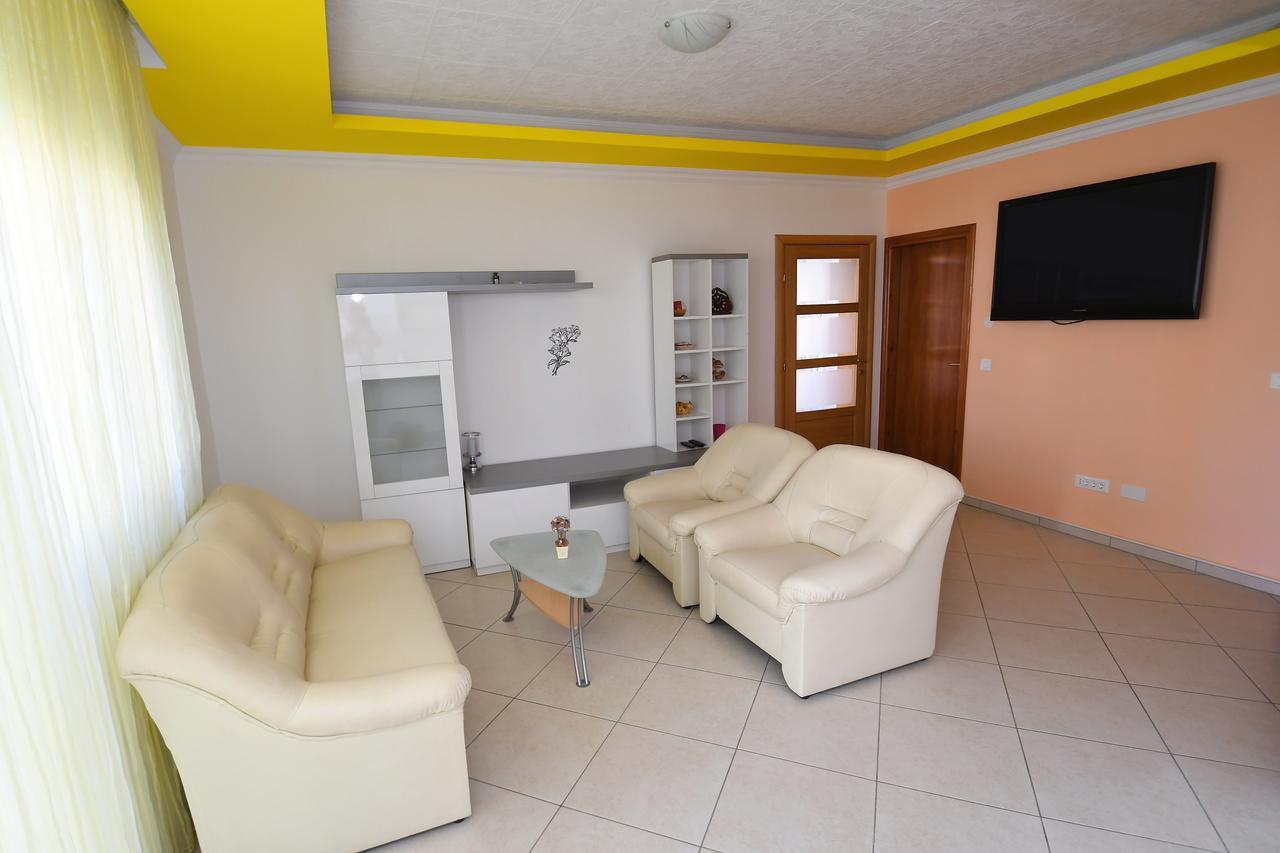 Apartment Mirjana 2 ริเยกา ภายนอก รูปภาพ